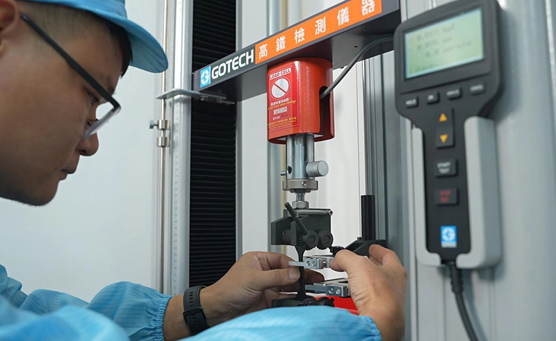 Teste de resist&ecirc;ncia &agrave; tra&ccedil;&atilde;o 